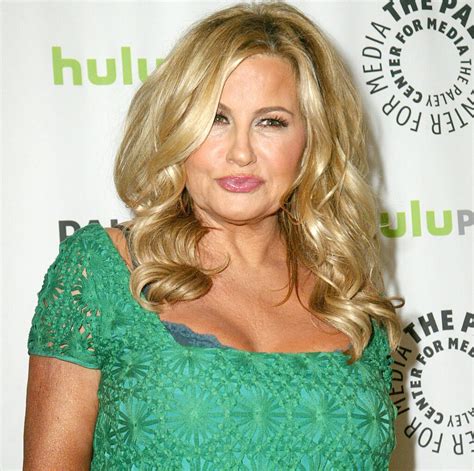 how tall is jennifer coolidge in feet|Jennifer Coolidge